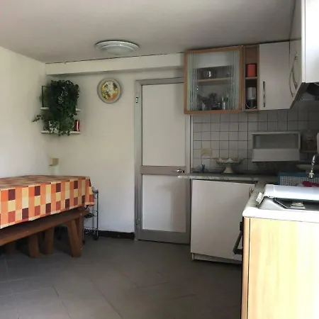 Appartamento Marina Di Massa Apartment