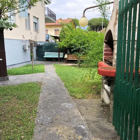 Appartamento Marina Di Massa *